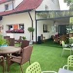 Riedwirtshaus موتيل *